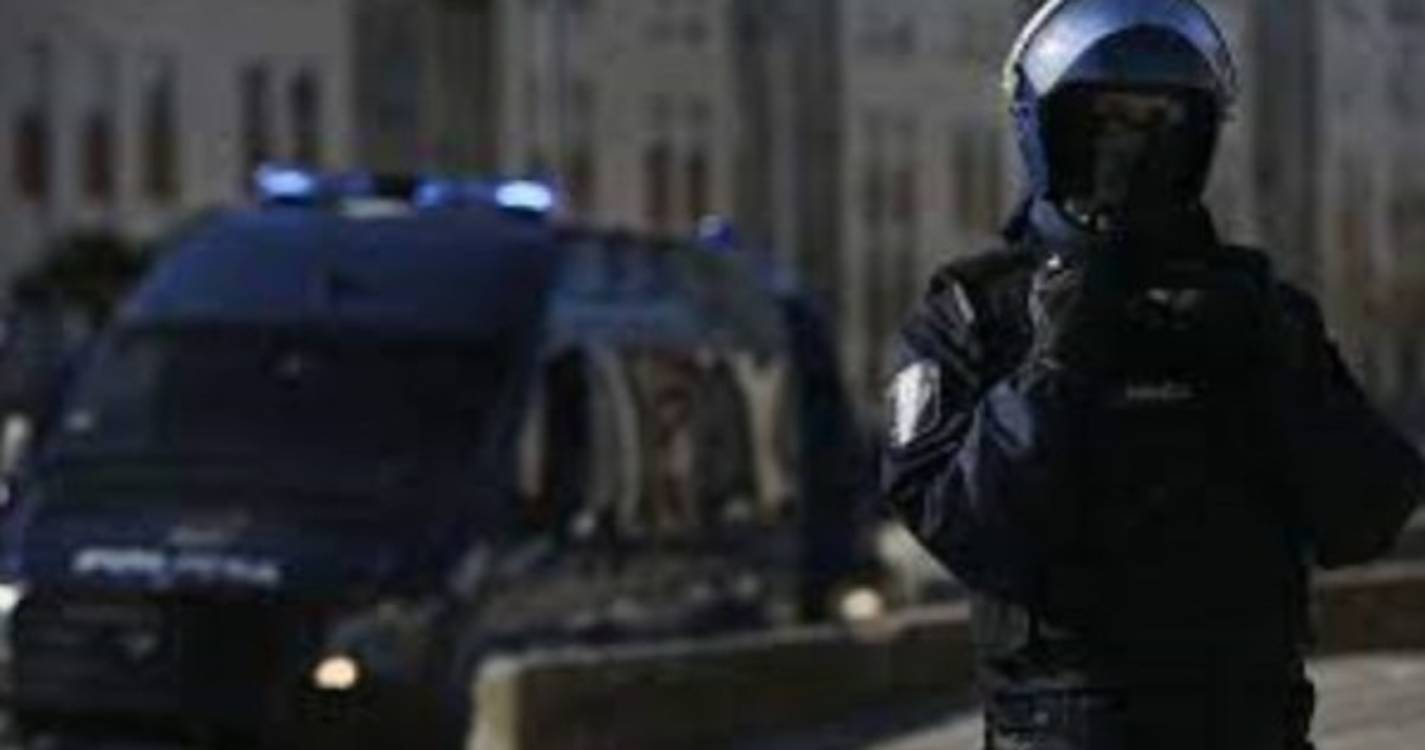 Três polícias feridos durante intervenção em bairro de Lisboa na segunda-feira