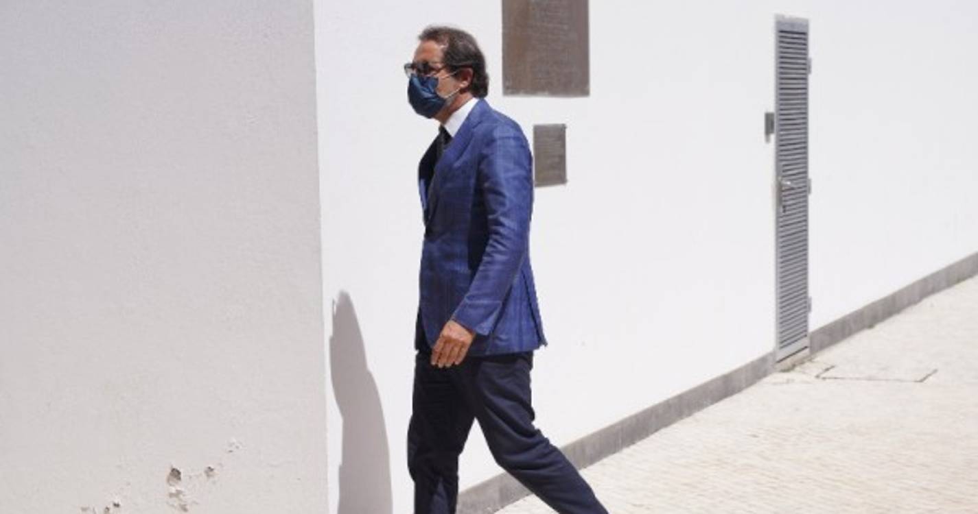 Albuquerque aborda excessos da noite: "malta mais nova está farta disto"