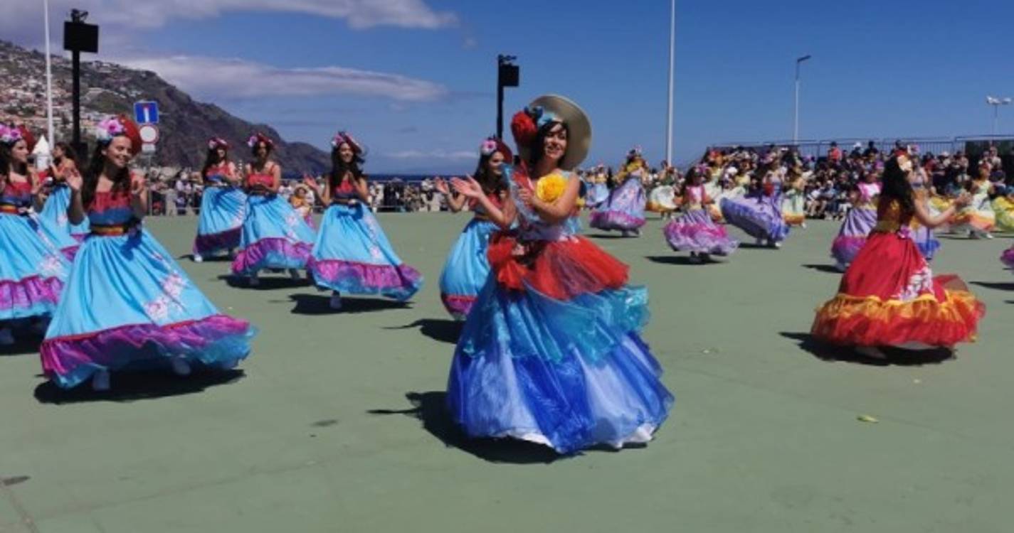 Grupos da Festa da Flor animam cidade