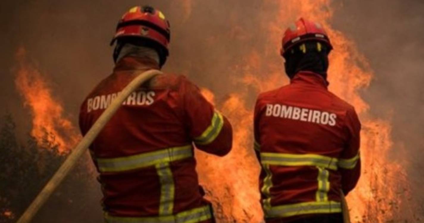 Cerca de 15.000 bombeiros começam a ser vacinados hoje
