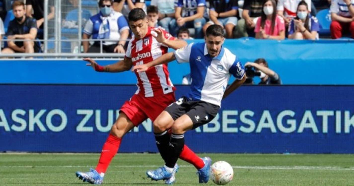 Derrota frente ao Alavés afasta Atlético de Madrid da liderança