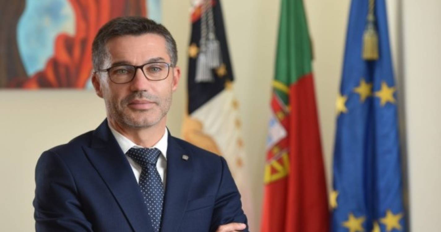 Presidente da Assembleia Regional dos Açores chega amanhã à Madeira