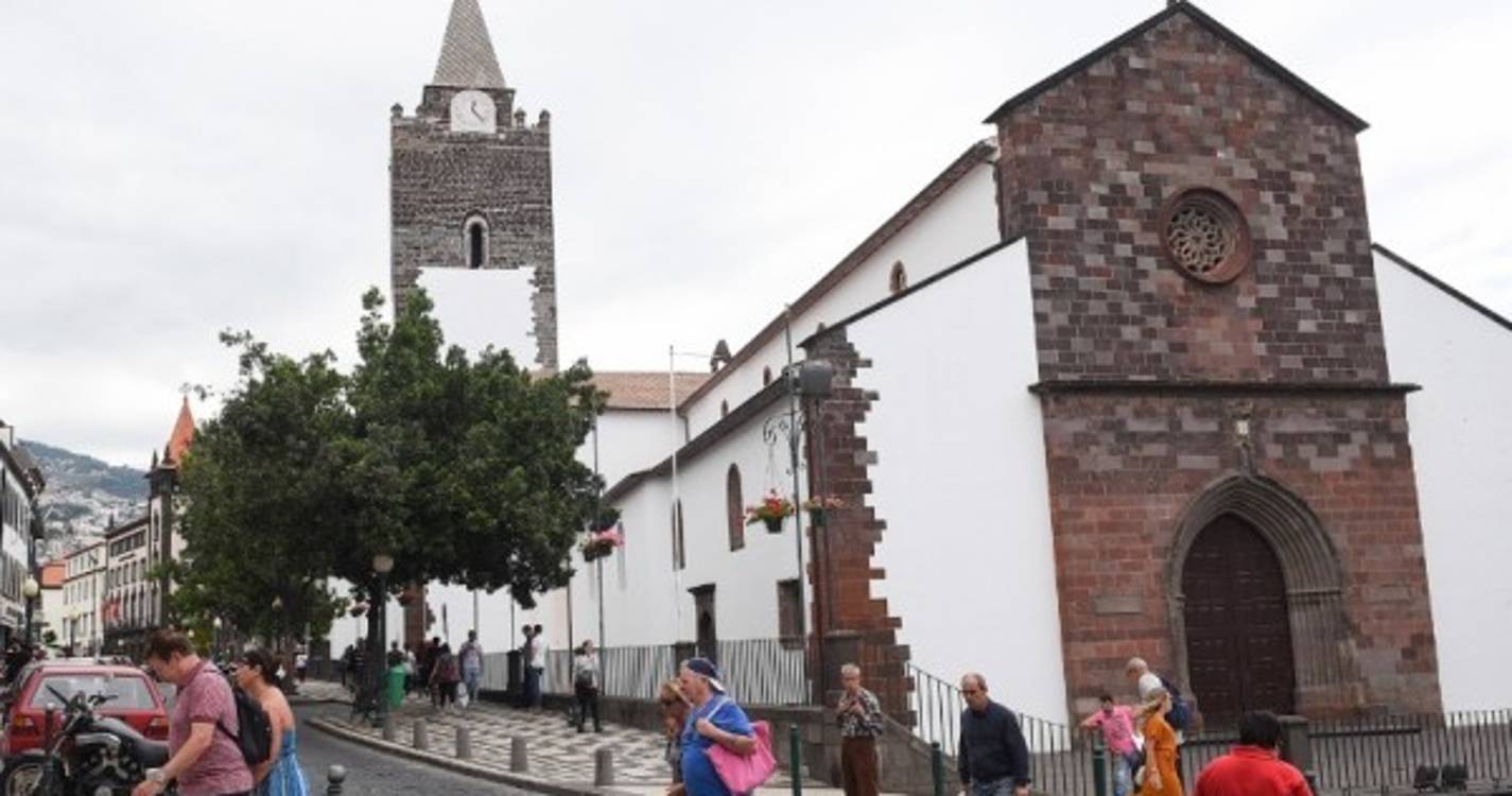 Símbolos da JMJ hoje na Sé e amanhã na igreja do Colégio para a despedida