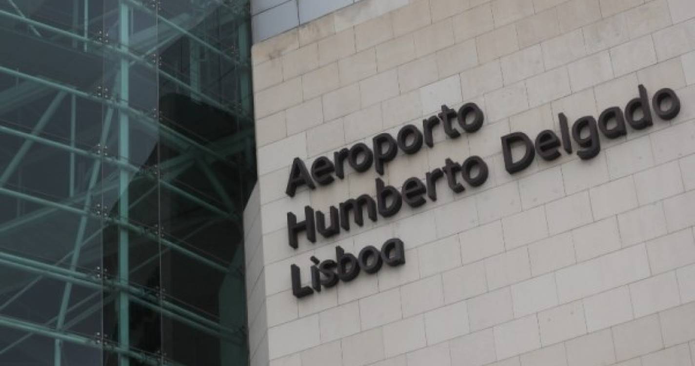 Autoridade Tributária e Aduaneira apreende 17 quilos de cocaína no aeroporto de Lisboa