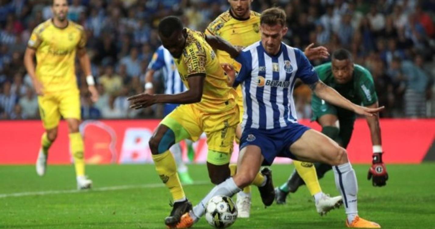 FC Porto vence de forma tranquila o Chaves