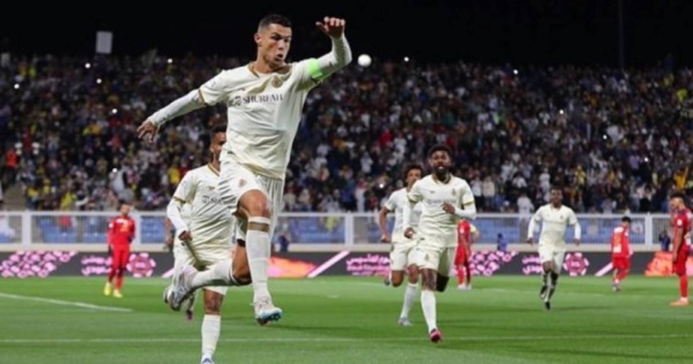 'Hat-trick' de CR7 na vitória do Al-Nassr