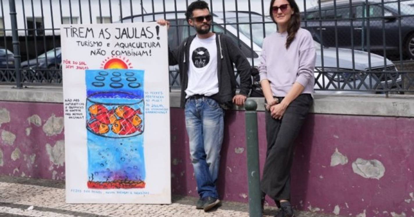 Contestação à porta das Jornadas de Aquacultura