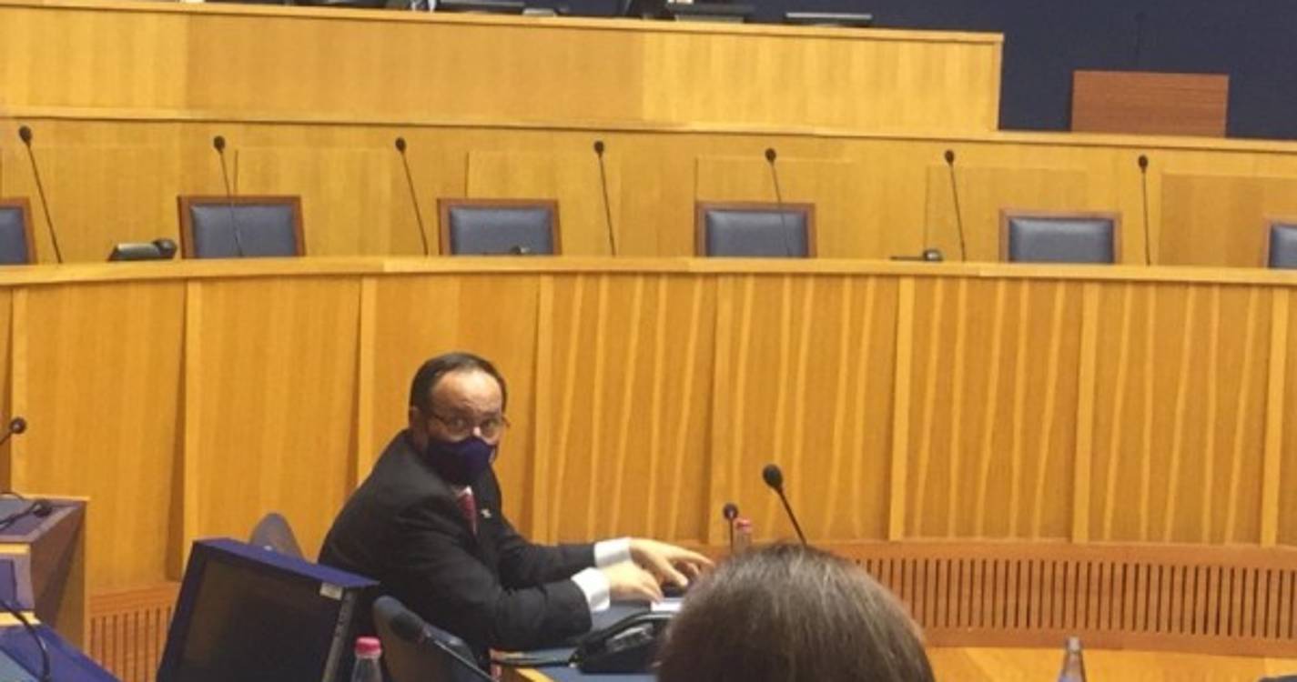 &#34;Esqueçam, não serão poder pelo menos nos próximos sete anos&#34;