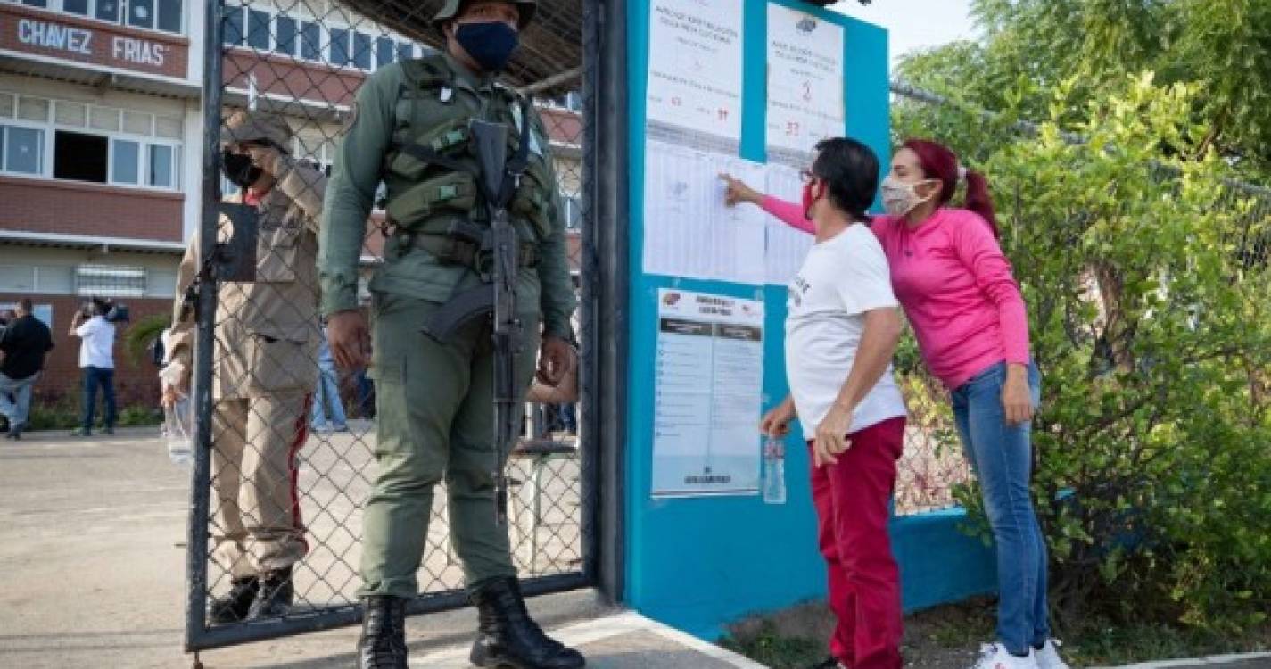 Venezuela: Oposição insta militares a cumprirem a legislação eleitoral