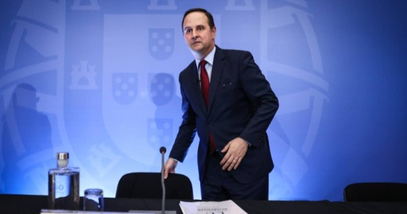 Medina compromete-se com desagravamento do IRS em 2 mil ME até 2027