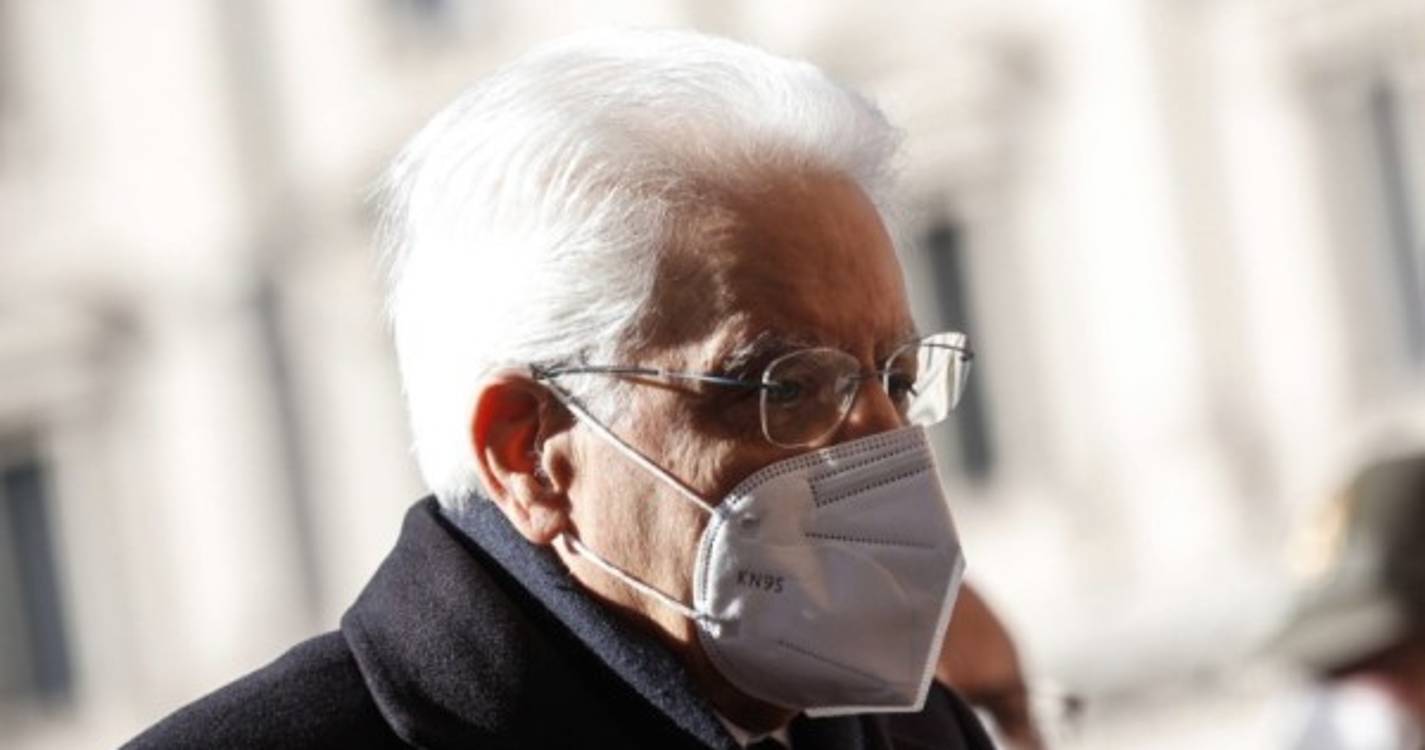 Mattarella reeleito chefe de Estado e salva Itália de impasse político