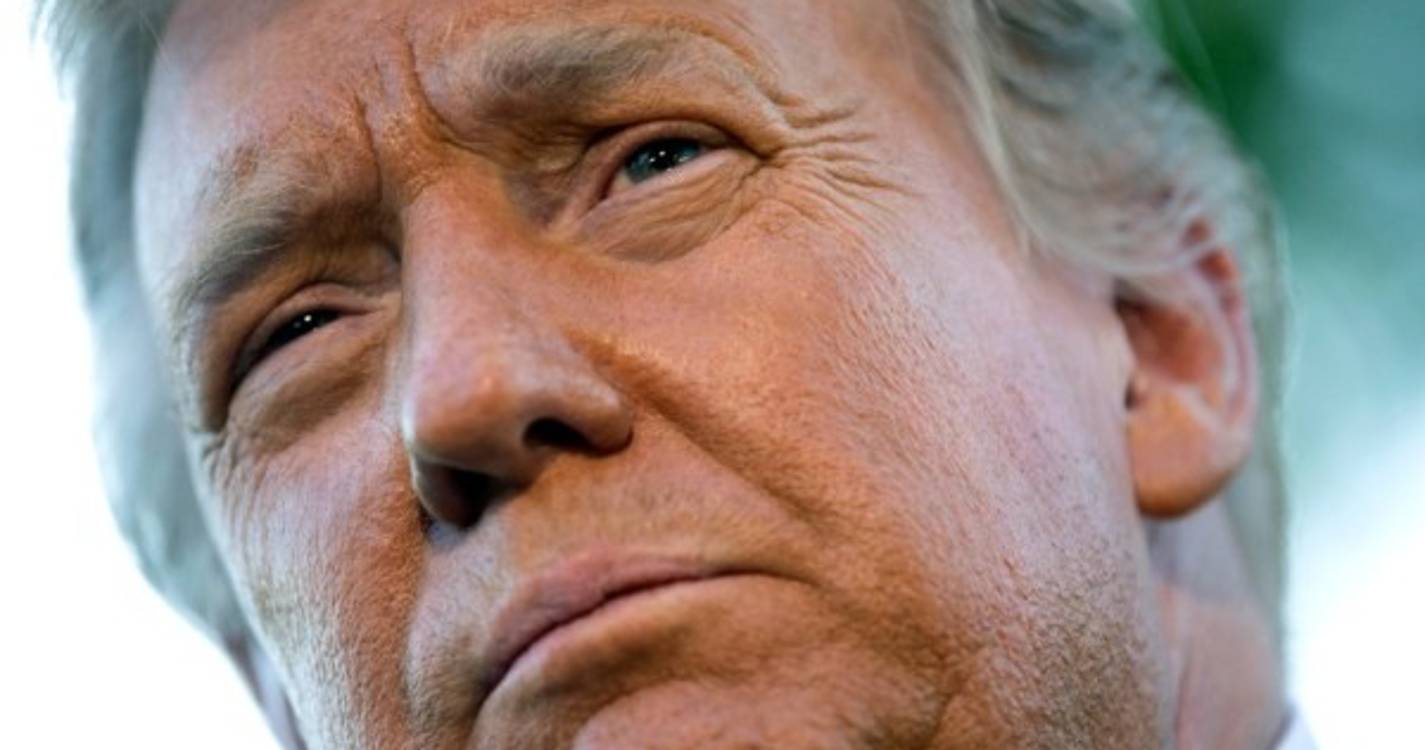 Ex-diretor do FBI compara Trump a "chefe da máfia"