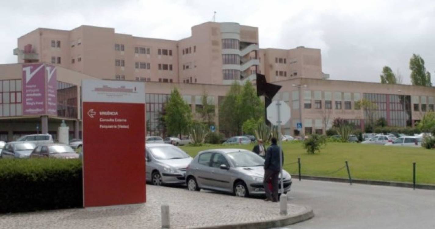 Amadora-Sintra transfere 31 doentes mas nega colapso na rede de oxigénio