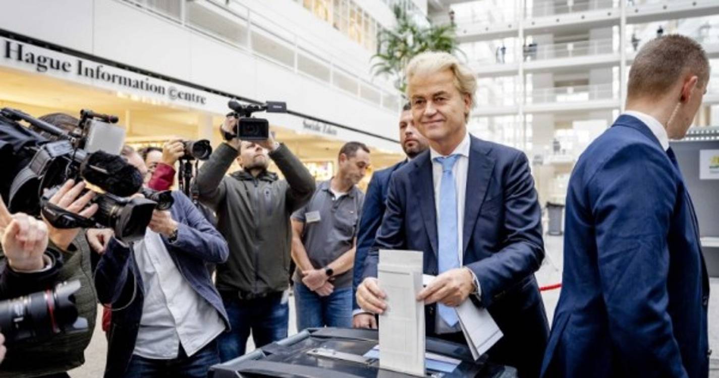 Líder da extrema-direita Geert Wilders vence eleições nos Países Baixos