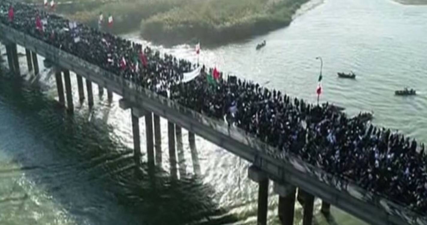 Milhares de iranianos manifestam-se a favor do Governo depois de semana de protestos