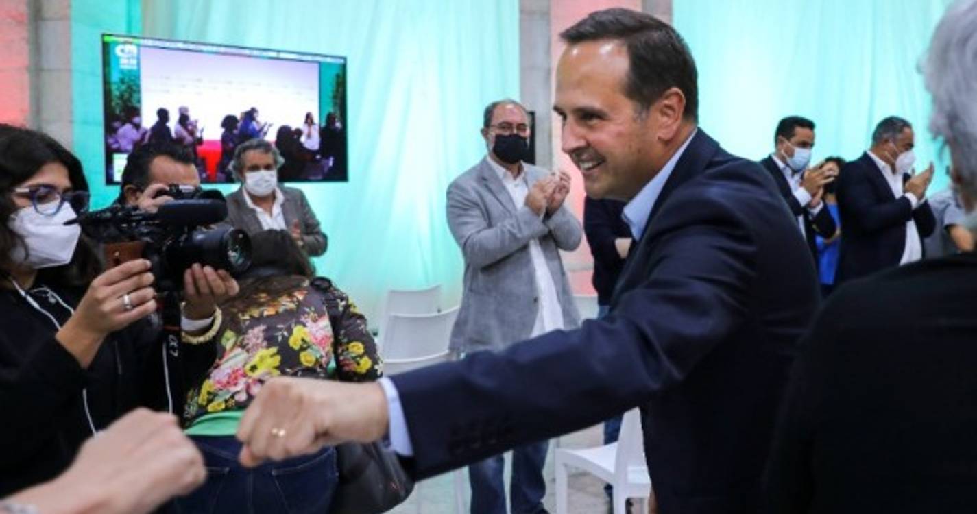 Autárquicas: Projeções televisivas indicam empate entre Medina e Moedas em Lisboa