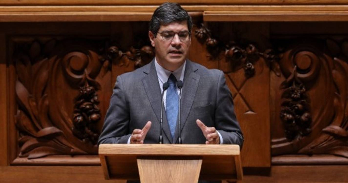 PS quer testar efeitos dos "vistos gold" por investimentos em empresas, cultura e ciência