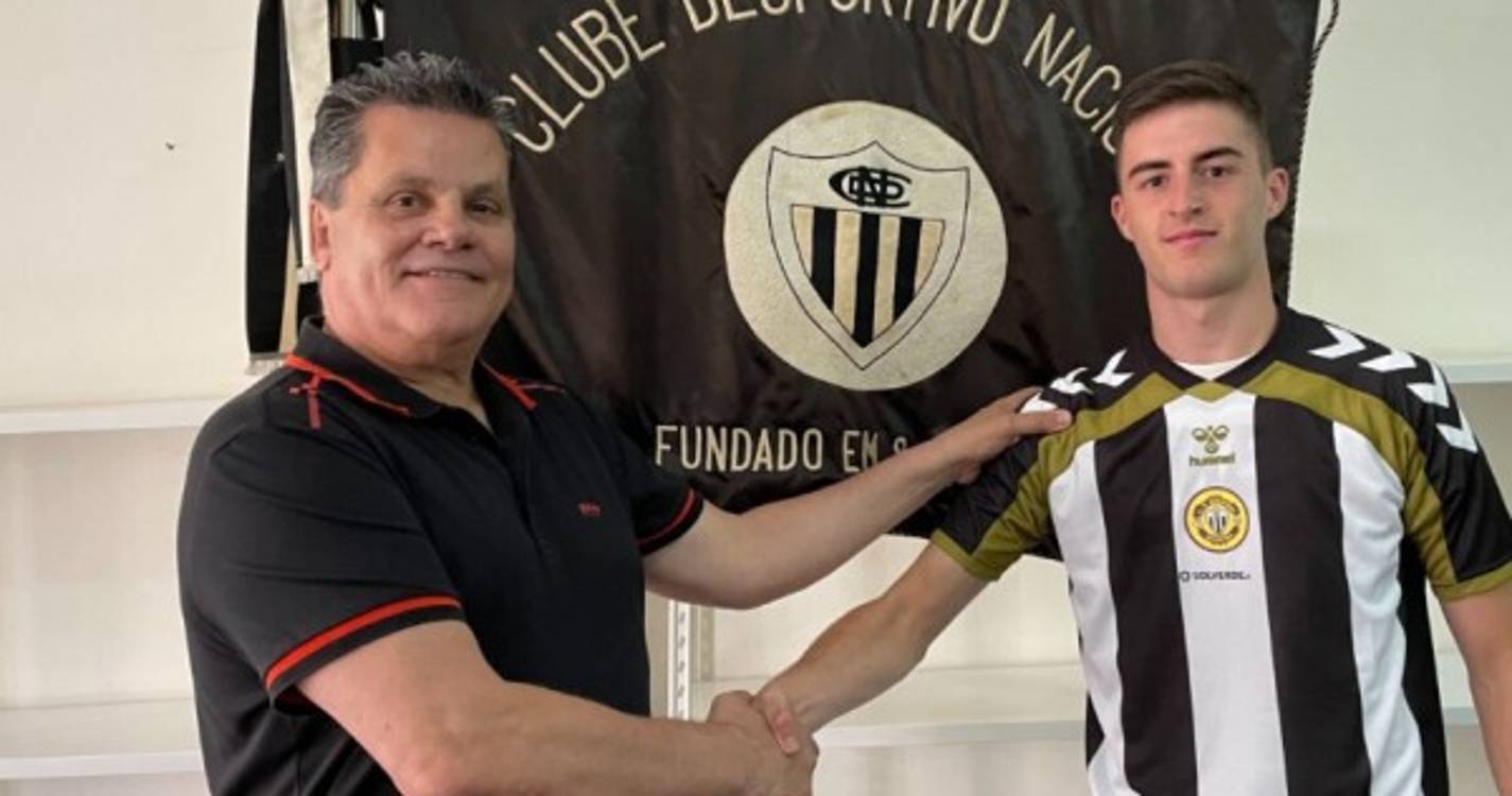 Nacional oficializa Graça e Francisco Gonçalves no plantel principal