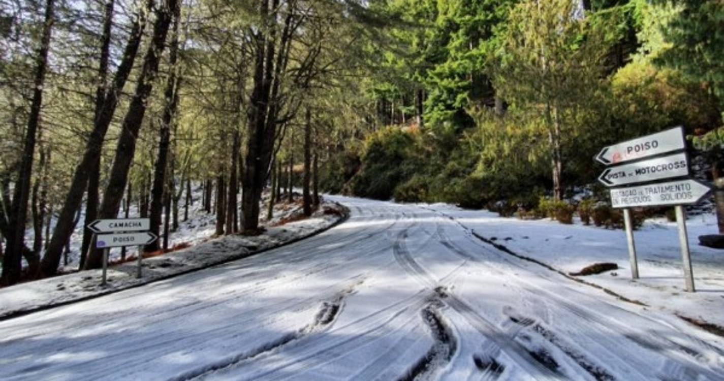 Neve está de volta às zonas altas da Madeira (com fotos)