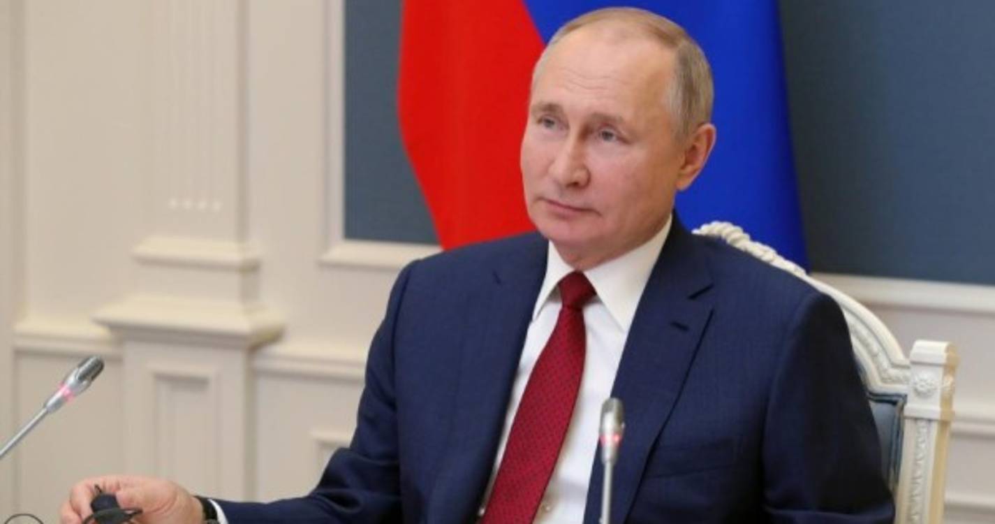 Putin afirma que Rússia está disposta à cooperação no Ártico