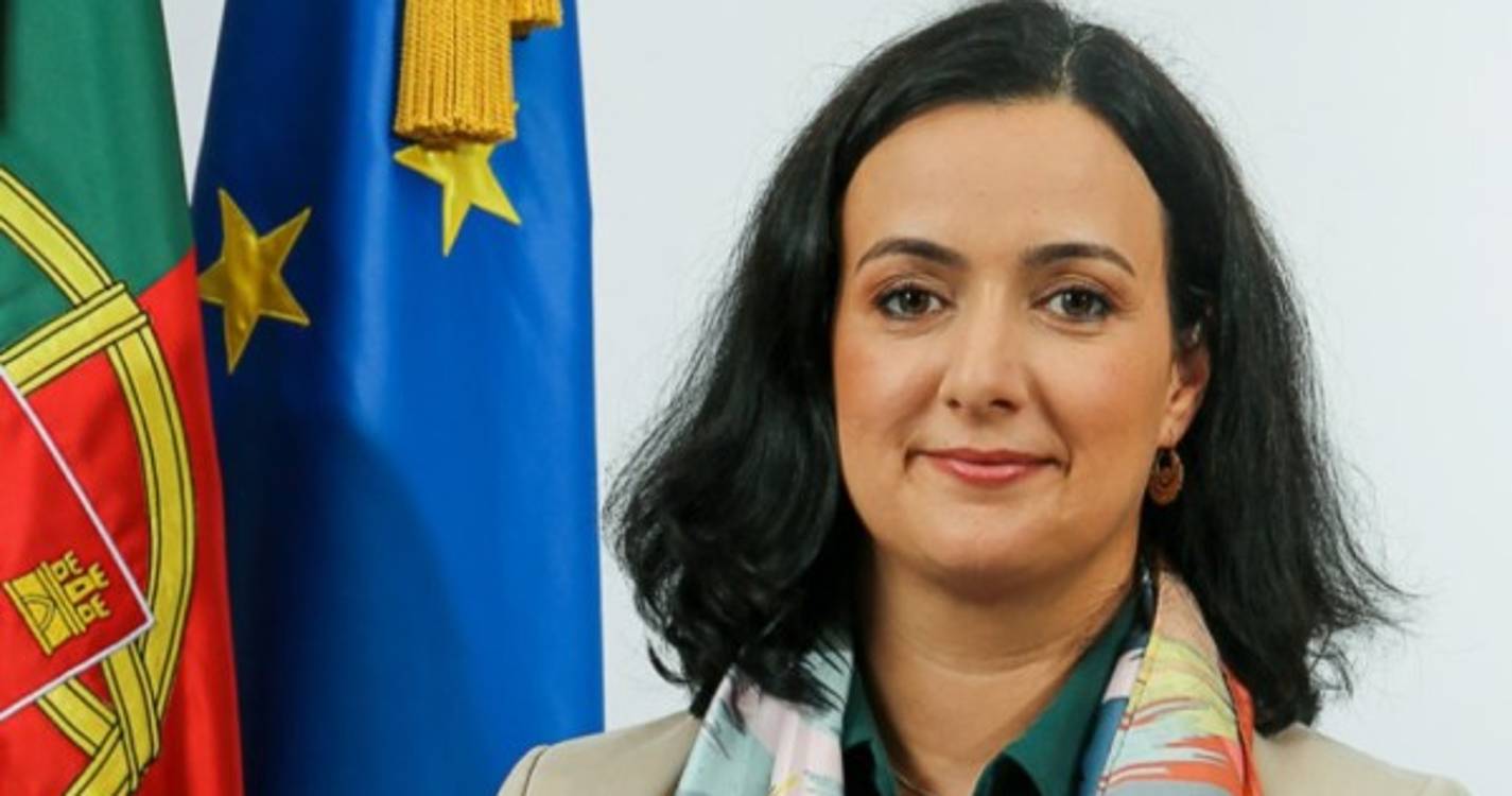 Funcionários públicos afetados por congelamento terão progressão mais rápida a partir de 2024