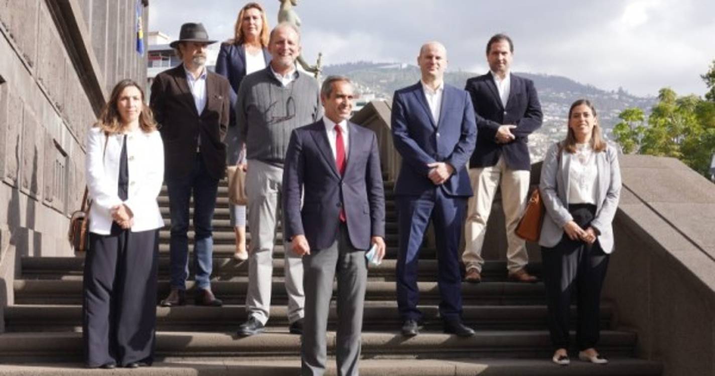 "Onde estavam os deputados do PSD entre 2011 e 2015?", questiona Carlos Pereira