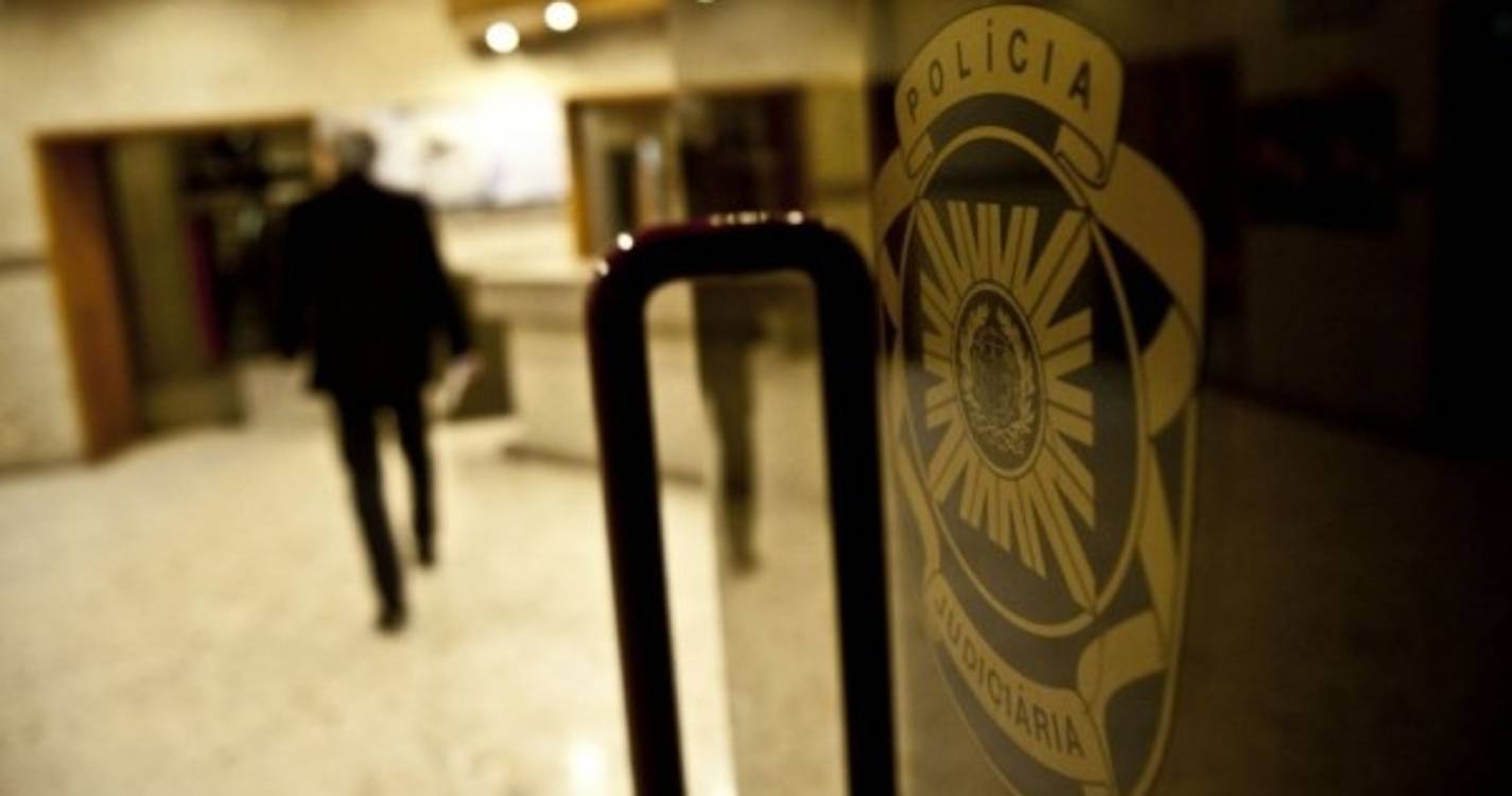 Suspeito de ter regado homem com gasolina no Caniçal detido pela alegada prática de homicídio qualificado na forma tentada
