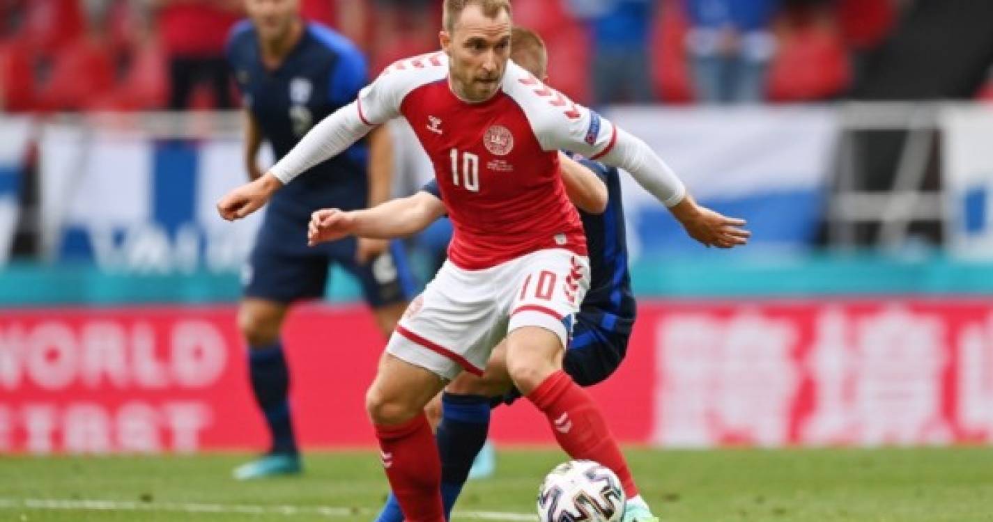 Médico da seleção dinamarquesa diz que &#34;depende&#34; de Eriksen o regresso ao futebol
