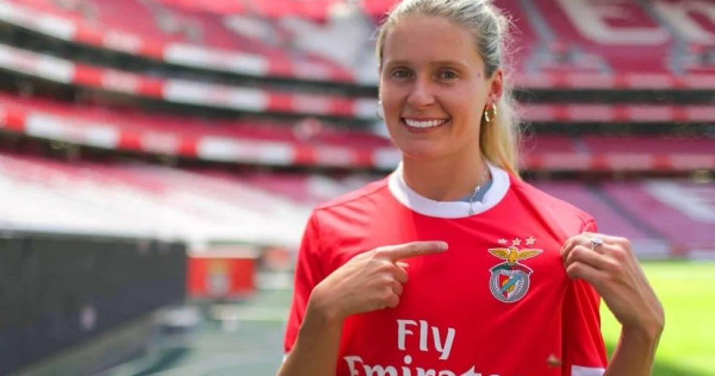 Avançada Cloé Lacasse deixa equipa de futebol feminino do Benfica