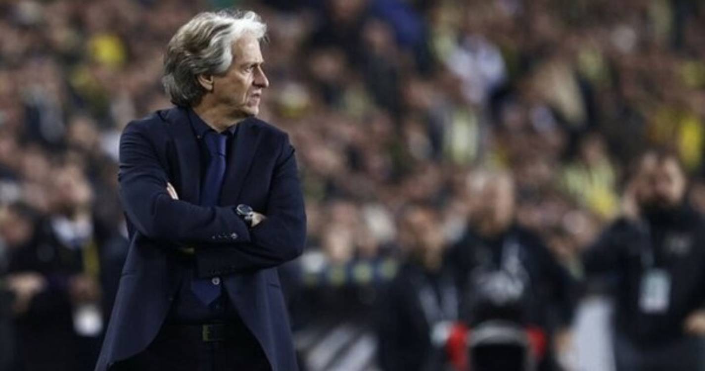 Jorge Jesus anuncia saída do Fenerbahçe e que espera realizar um sonho