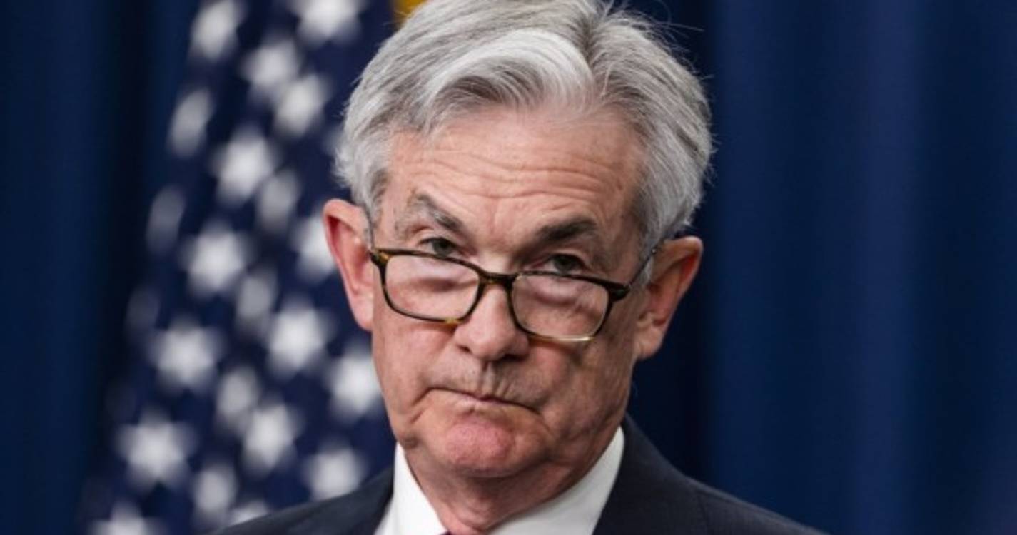 Powell defende política monetária restritiva durante algum tempo