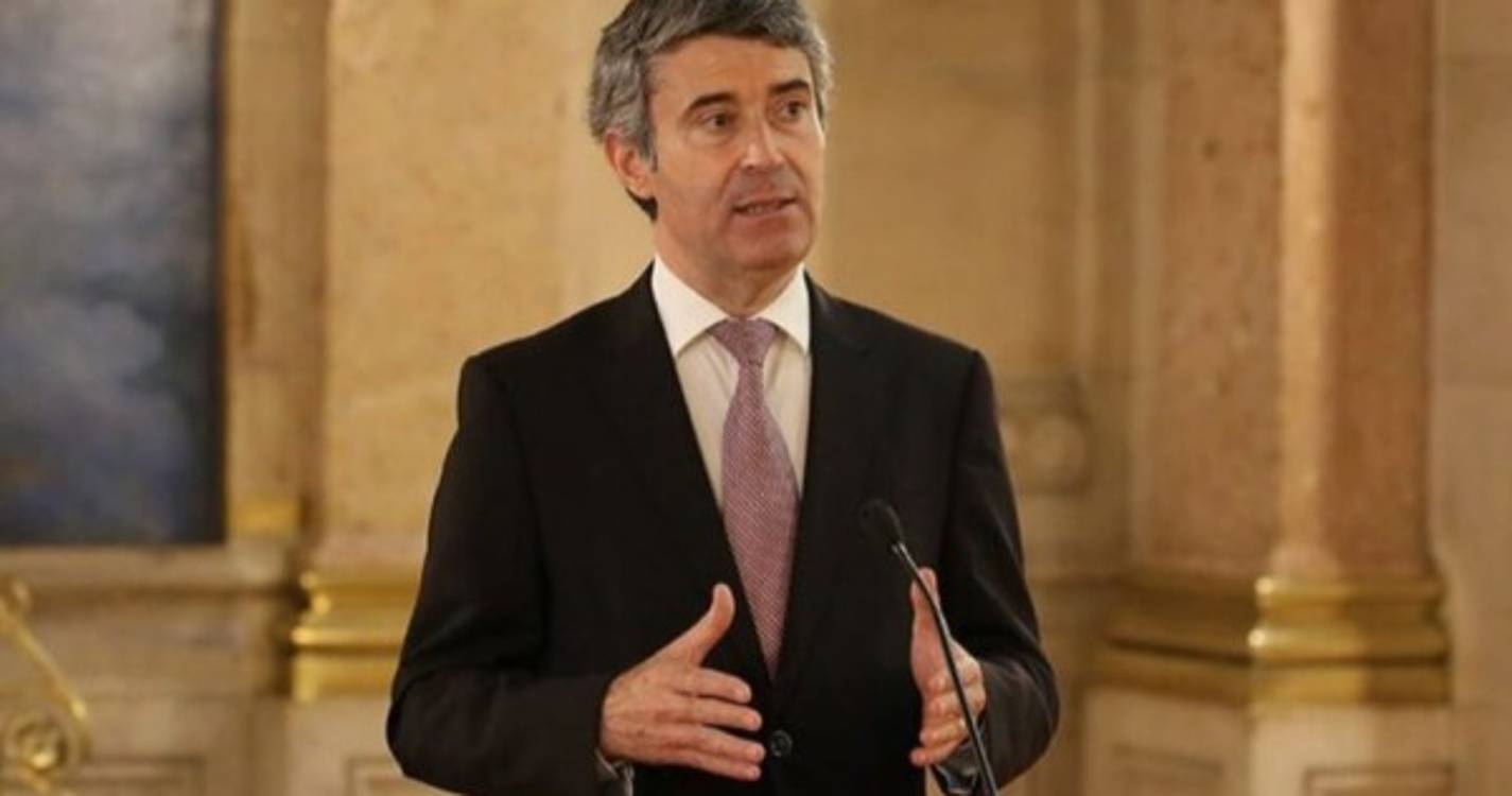 Incêndios: Governo envia meios para ajuda no combate aos fogos na Madeira