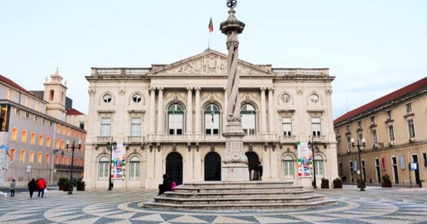 Oposição na Câmara de Lisboa quer adiar alterações ao alojamento local até aprovação da carta de habitação