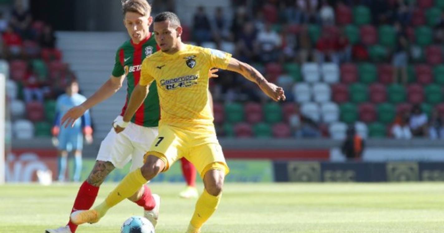 Adeptos saúdam equipa verde-rubra apesar da derrota (com vídeo)