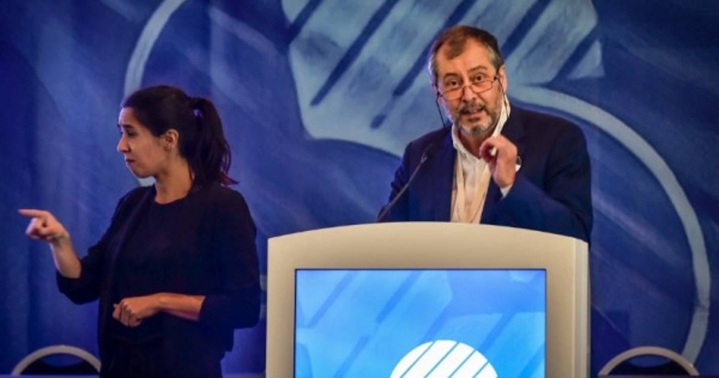 Mário Nogueira reeleito quer "fazer mais e fazer melhor" com dois adjuntos na Fenprof