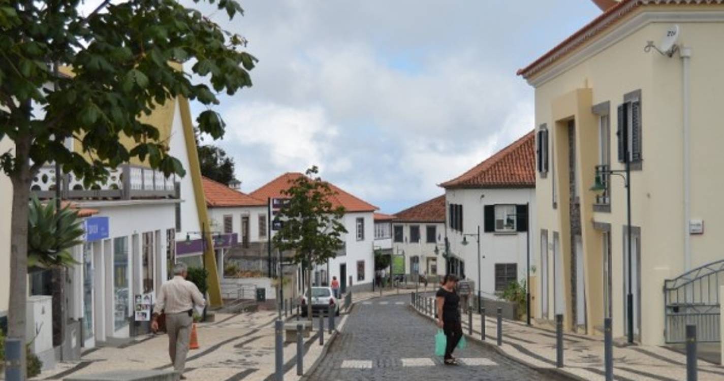 Junta de Freguesia de Santana atribuiu 68 &#34;Vouchers Universitários&#34;