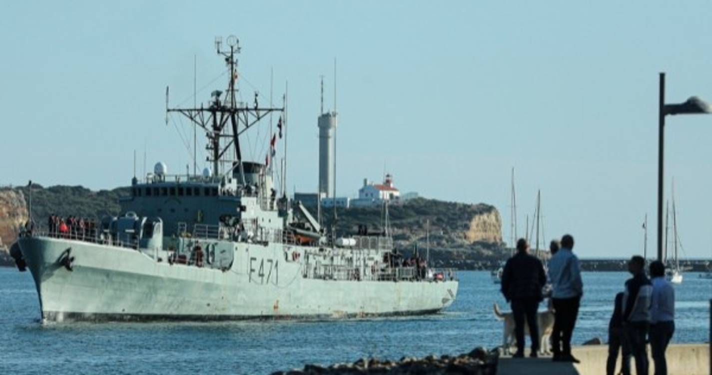 SEF entrevista 37 migrantes resgatados pela Marinha para avaliar situação