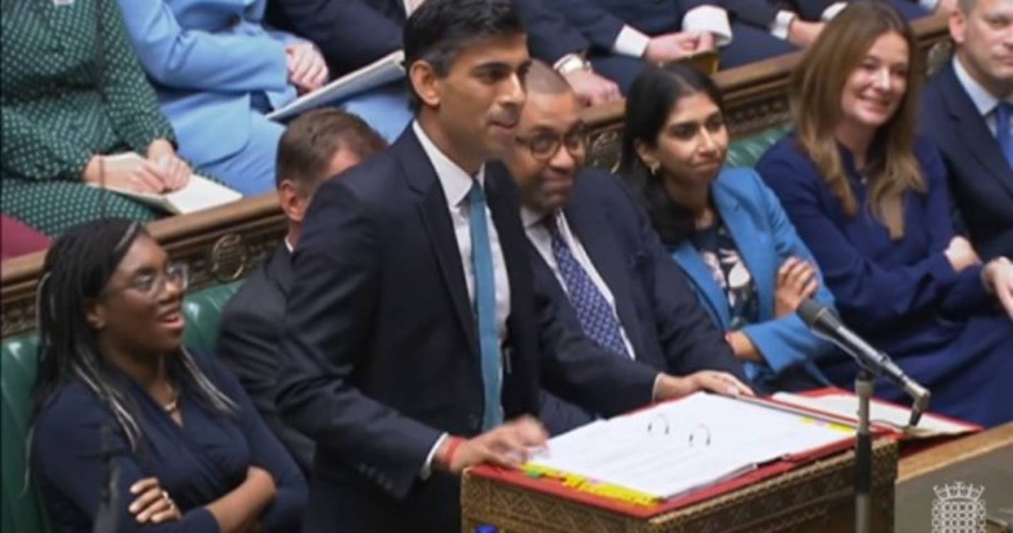 Novo PM britânico reintroduz moratória à fratura hidráulica