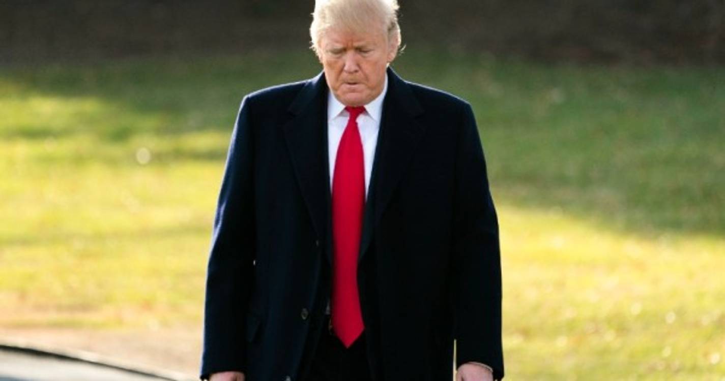 Donald Trump foi acusado formalmente pela justiça