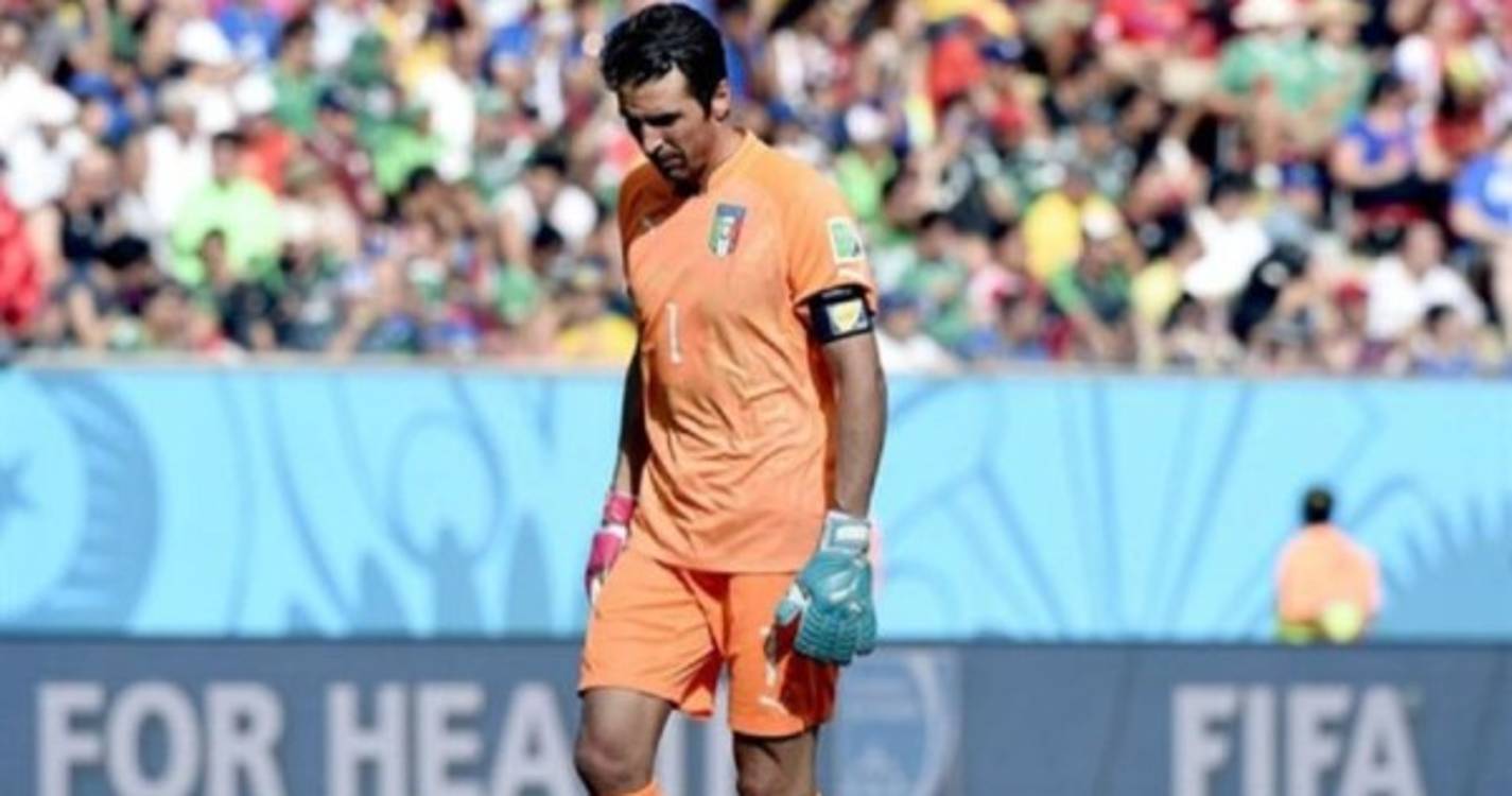 Lendário guarda-redes Gianluigi Buffon termina carreira aos 45 anos