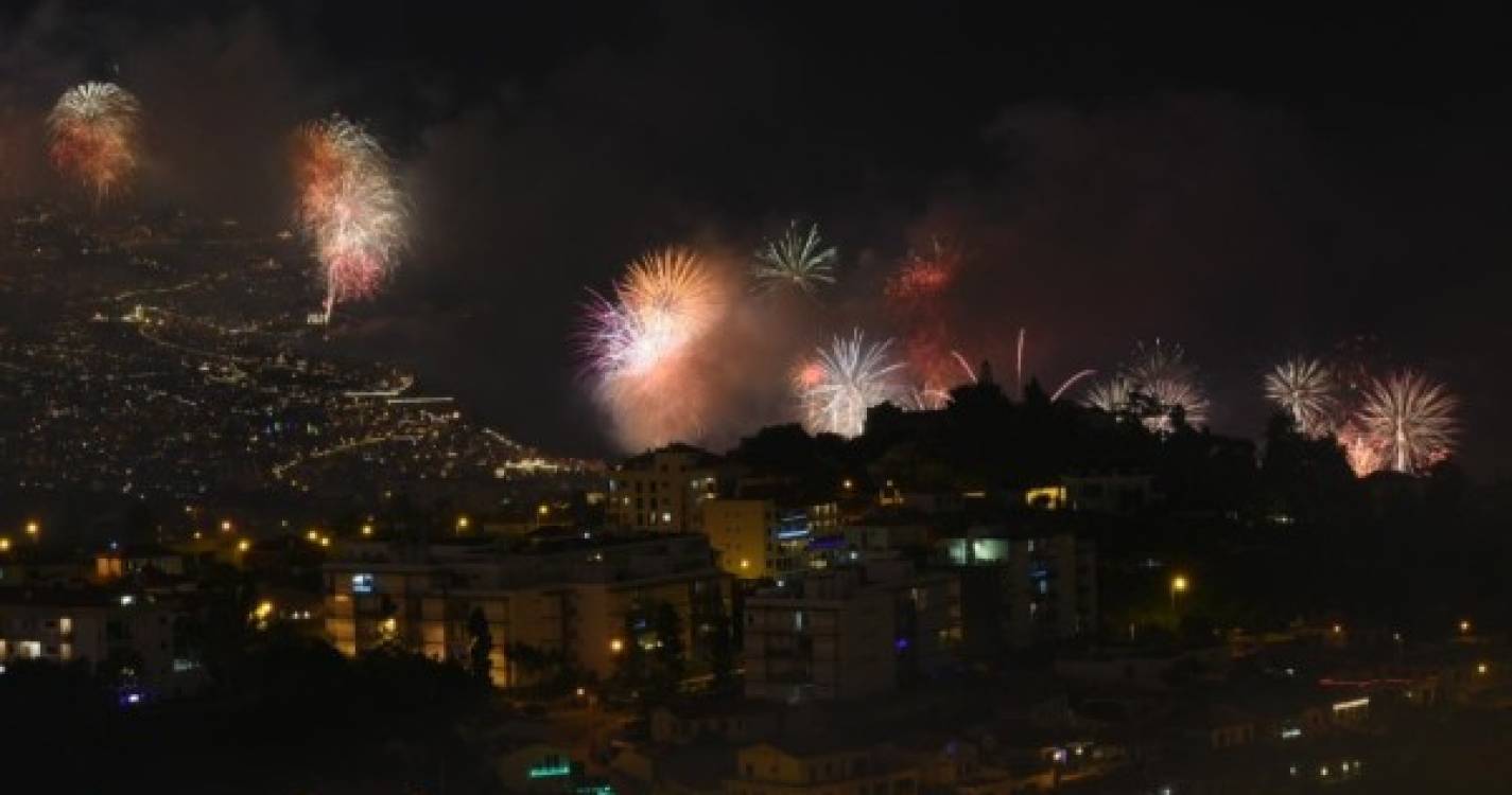 Madeira assinalou passagem de ano com oito minutos de fogo de artifício