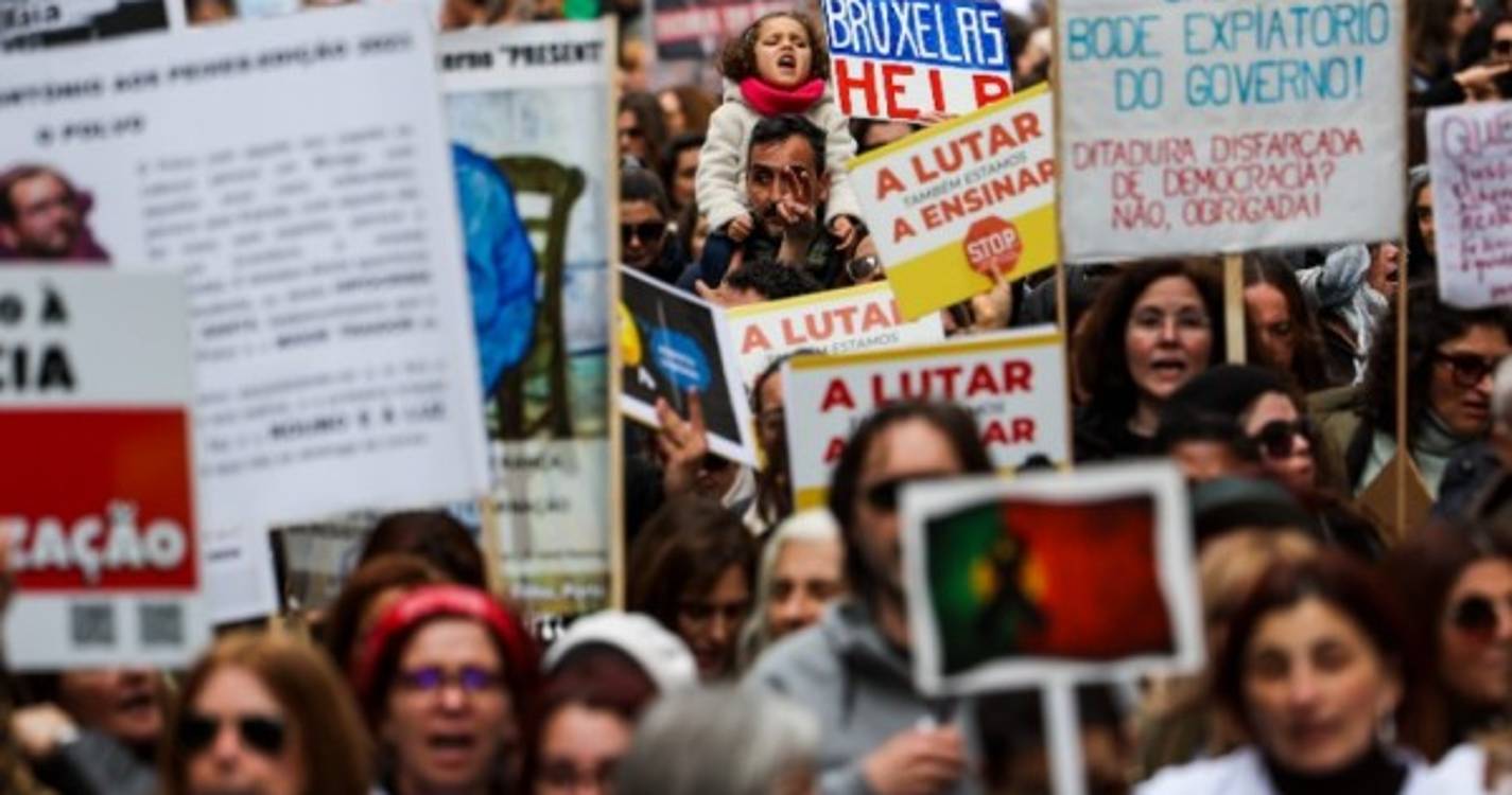 Ministro diz que estão a ser feitas contas para avaliar recuperação de serviço de docentes