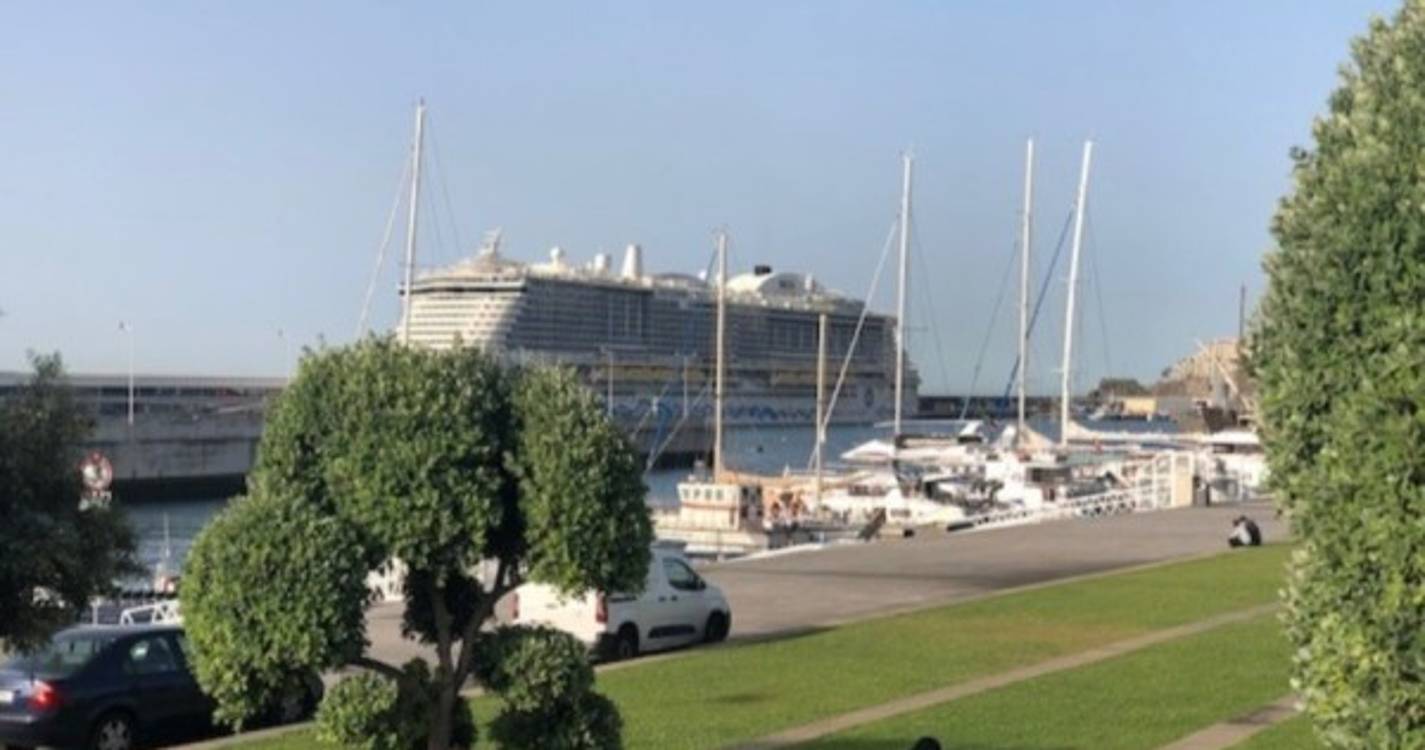 AIDAnova está novamente no Funchal com 6.991 pessoas a bordo