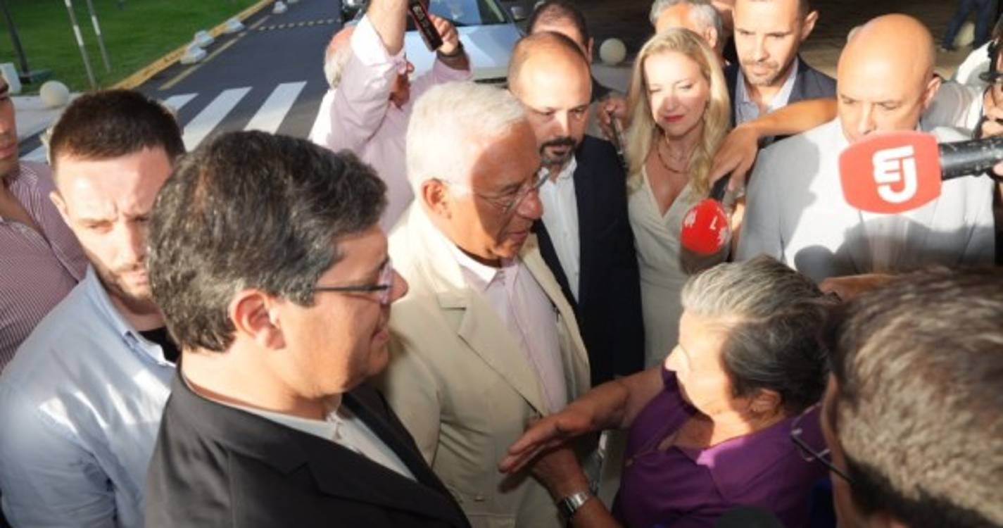 "Contribuintes não podem pagar erros dos banqueiros"