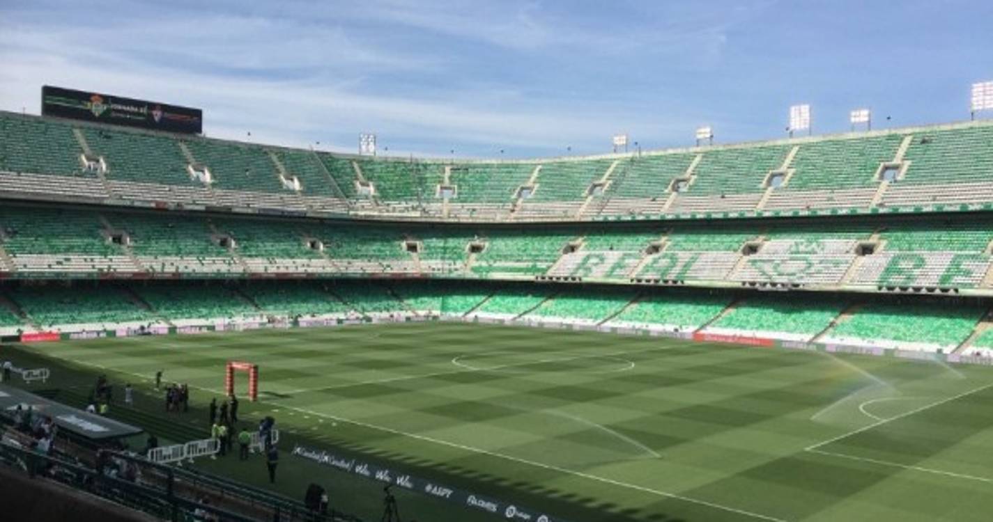 Espanha-Portugal: Cristiano Ronaldo começa o jogo no banco de suplentes