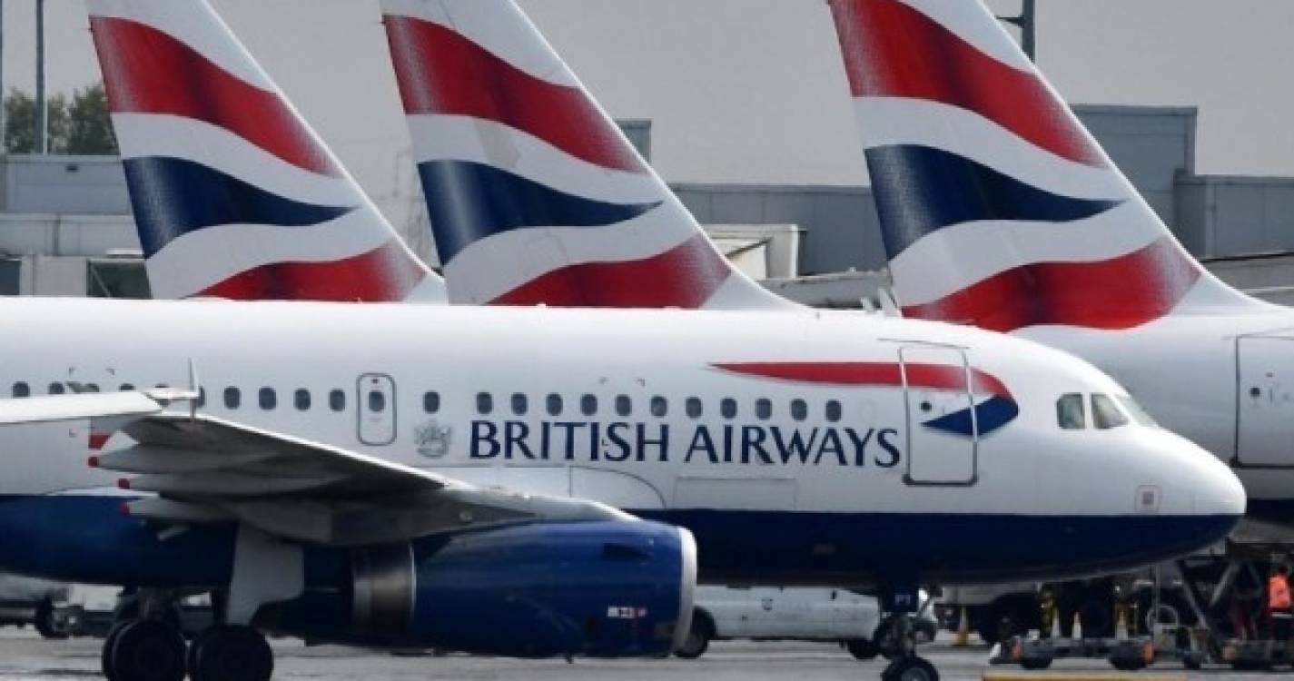 Depois de várias voltas no ar, avião da British Airways desiste de aterrar na Madeira