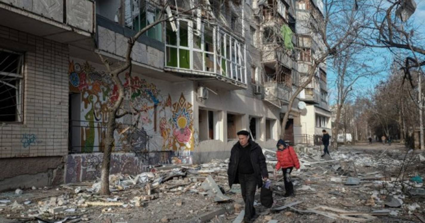 Ucrânia: Responsável russófono morto em atentado na região de Kherson
