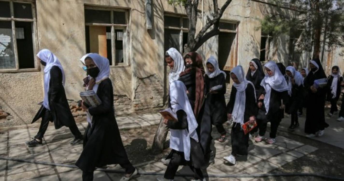 ONU acusa talibãs de ataques cruéis contra mulheres afegãs