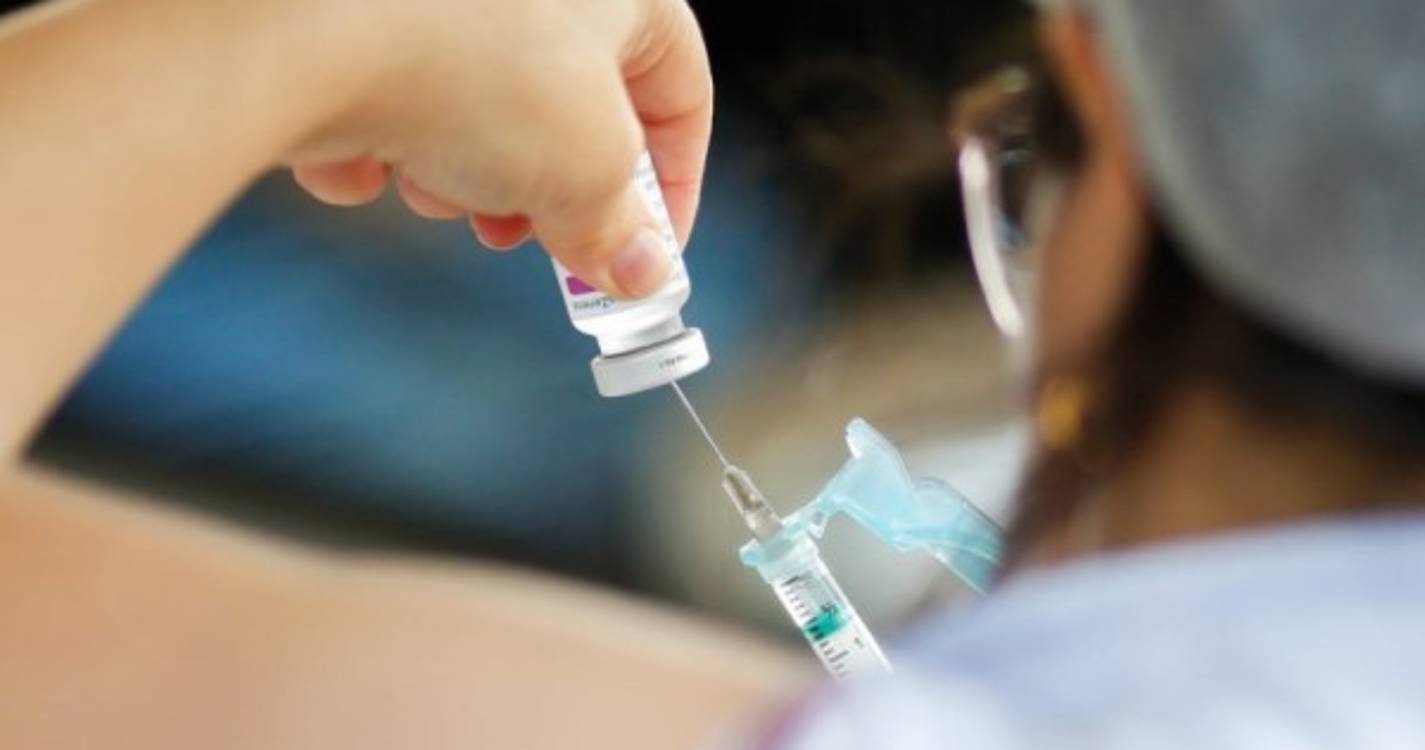 1.231 infetados entre pessoas com vacinação completa em Portugal