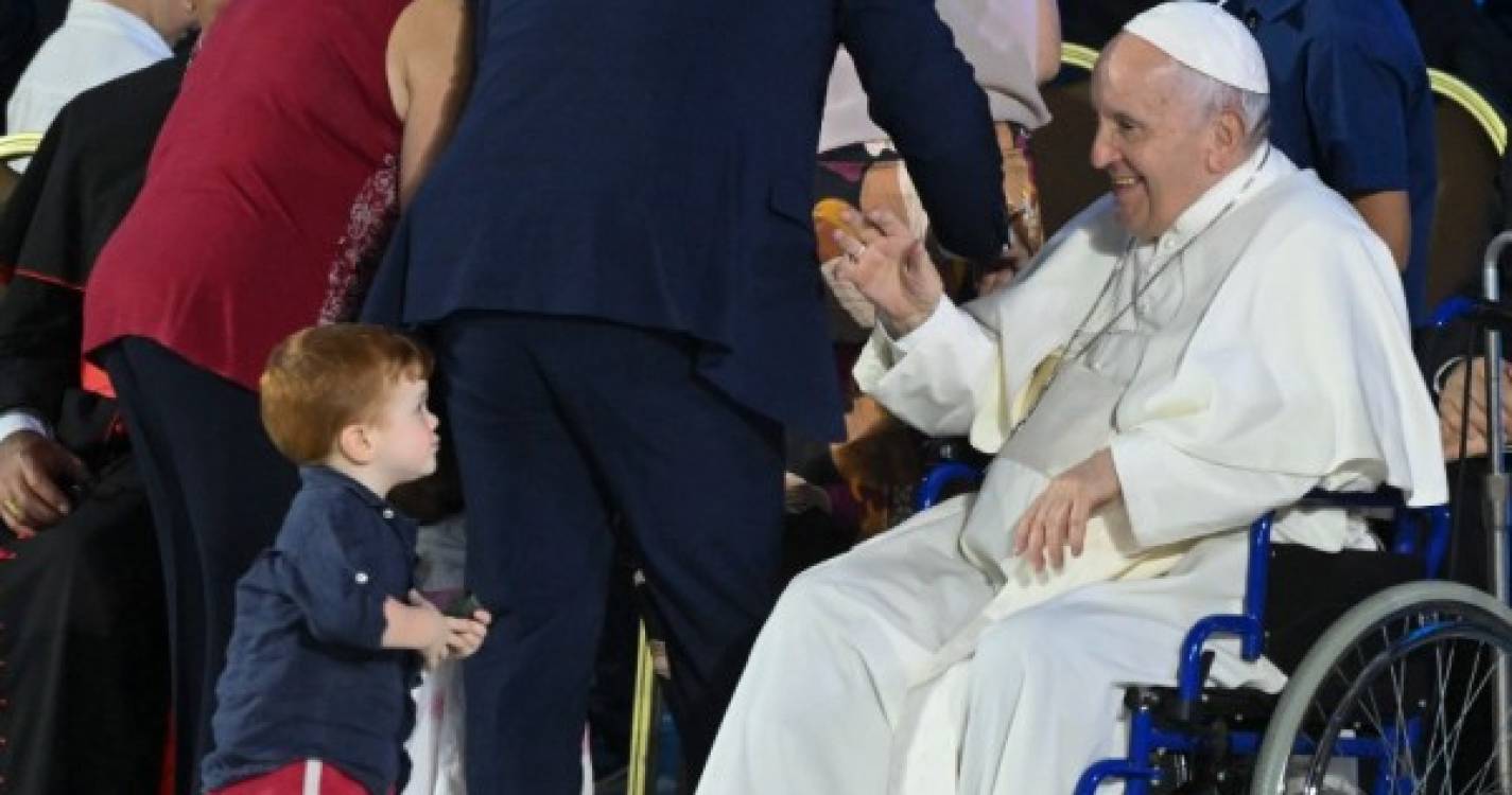 Papa visita o Canadá no final de Julho apesar das dores no joelho